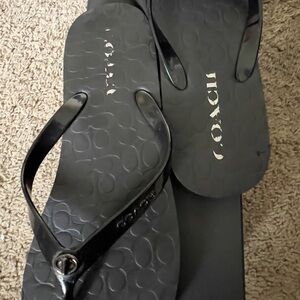 Pre Owned Coach Signature Thong Sandals size 7.5